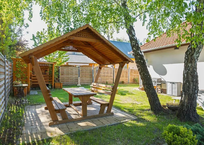 Iris By Interhome Semesterbostad Balatonmáriafürdő